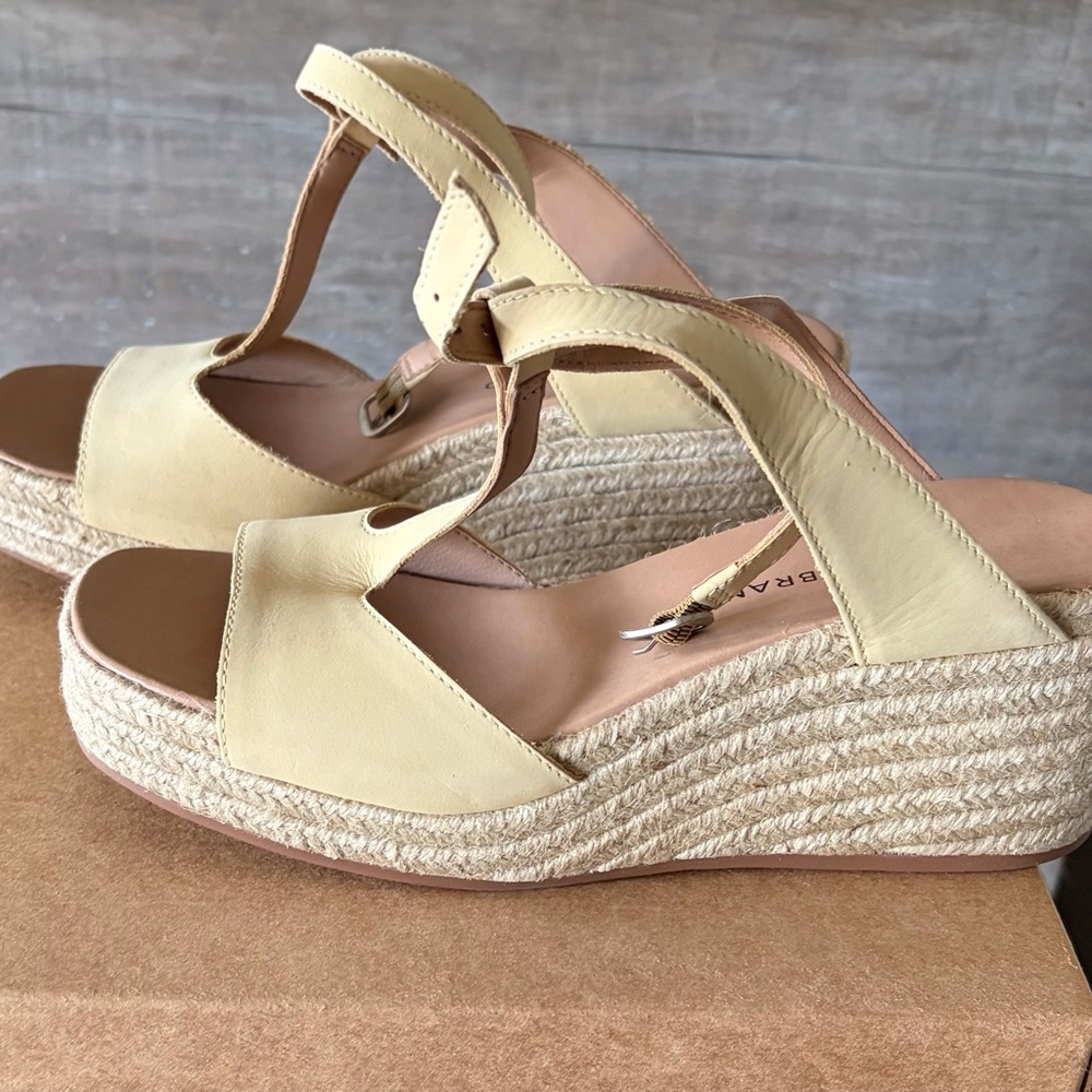 Lucky Brand Tan Espadrille Wedge Sandals